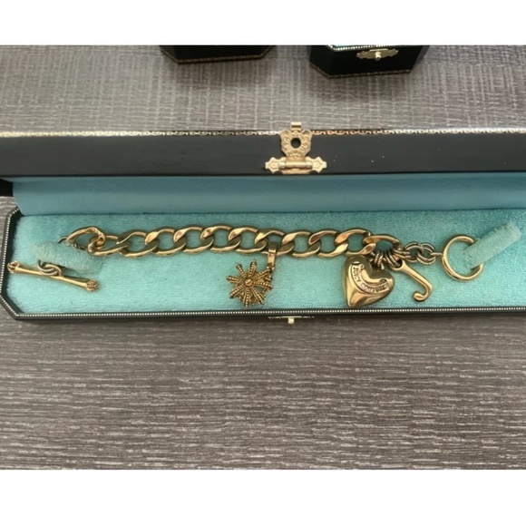Juicy Couture Puffy Heart Charm Bracelet & 3 Removable Charms In Original Boxes - Picture 3 of 5